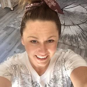 Meet your Posher, Kelli